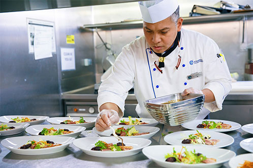 Gastronomía excelente con Azamara. SoloCruceros.cl Gastronomía excelente con Azamara. SoloCruceros.cl