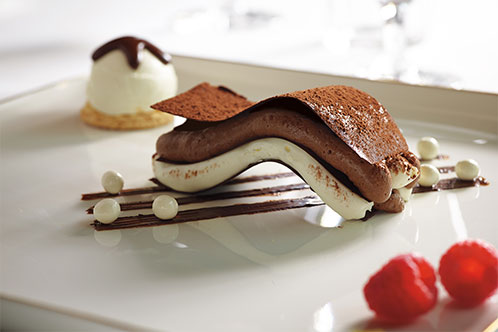 Gastronomía excelente con Holland. SoloCruceros.cl Gastronomía excelente con Holland. SoloCruceros.cl