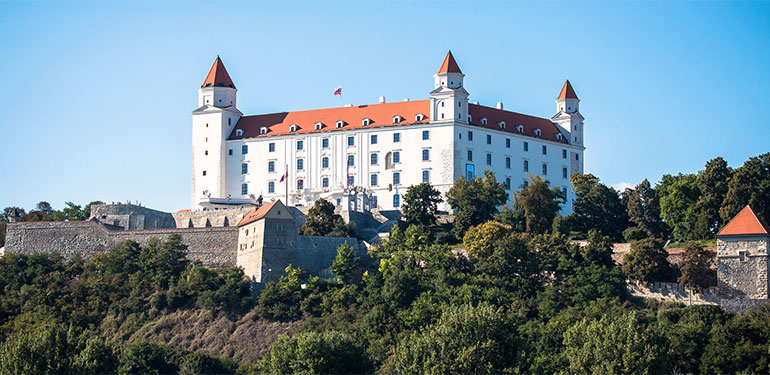 Cruceros por Europa, castillo de Bratislava. SoloCruceros.cl