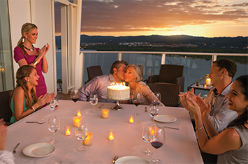 Celebra tu cumpleaños a bordo. SoloCruceros.cl